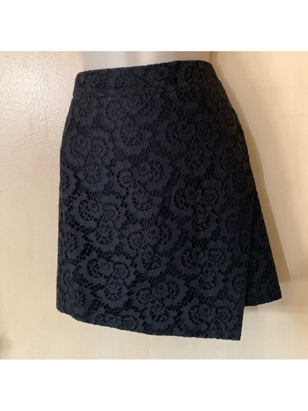 Madewell asymmetrical black lace skirt size 0